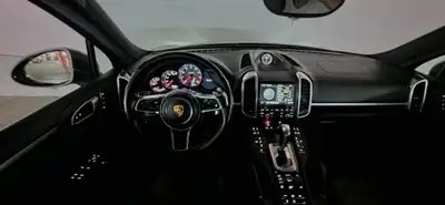 Porsche Cayenne S 2015 — SUV premium 420 ch, transmission intégrale, 100 000 km — Miniatur 9