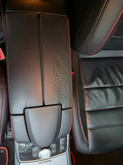 Mercedes-Benz E 350 Coupé 4Matic — Sportivité et prestige, moteur 306 ch — Miniatur 13