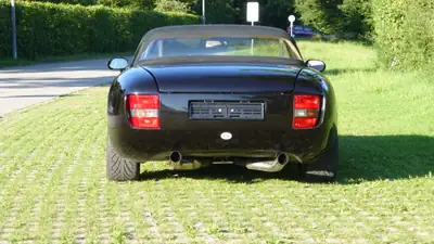 TVR Griffith V8 4.3 — Cabriolet british légendaire, 277 ch et seulement 56 000 km — Heckansicht