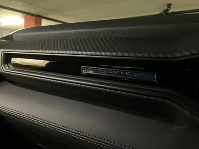 Ford Mustang Dark Horse Manual — Legend américaine 454 ch, quasi neuve et légale en Suisse — Miniatur 10