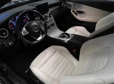 Mercedes-Benz C 43 AMG Cabriolet — Décapotable sportive 367 ch, faible kilométrage — vista posteriore