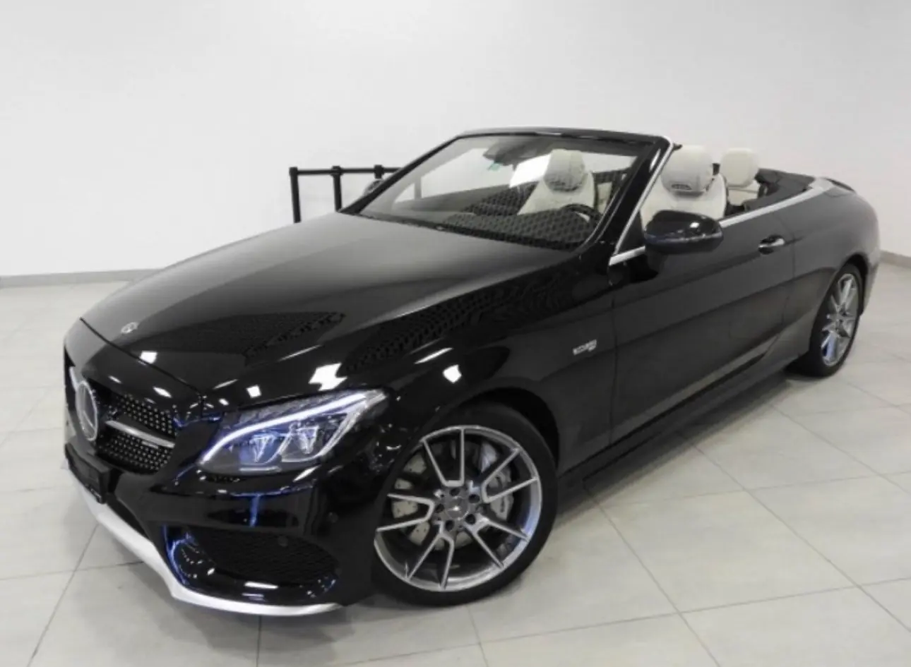 Mercedes-Benz C 43 AMG Cabriolet — Décapotable sportive 367 ch, faible kilométrage
