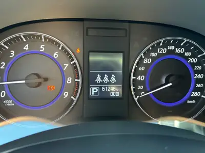 INFINITI QX70 3.7 Ultimate AWD — SUV premium 320 ch, faible kilométrage — Detail