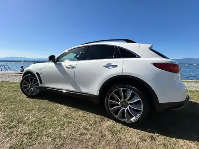 INFINITI QX70 3.7 Ultimate AWD — SUV premium 320 ch, faible kilométrage — Miniatur 8