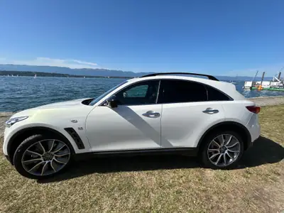 INFINITI QX70 3.7 Ultimate AWD — SUV premium 320 ch, faible kilométrage — Miniatur 12