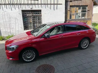 Mercedes-Benz CLA 250 Shooting Brake — Break sportif 4Matic, 150'000 km — fianco
