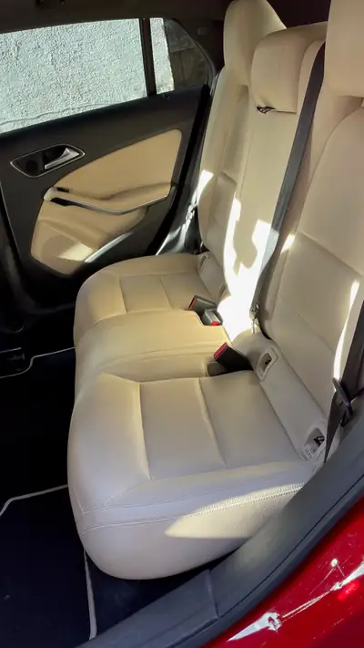 Mercedes-Benz CLA 250 Shooting Brake — Break sportif 4Matic, 150'000 km — cruscotto