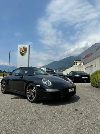 Porsche 911 Cabrio Carrera 4S — Roadster haute performance, moteur révisé, 54'000 km — vue extérieure
