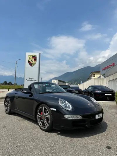 Porsche 911 Cabrio Carrera 4S — Roadster haute performance, moteur révisé, 54'000 km — Miniature 8