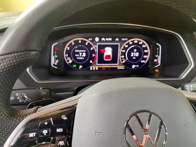 VW Tiguan Allspace 2.0 TSI R-Line 4Motion — SUV 7 places, 190 ch, faible kilométrage — interior