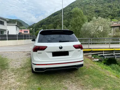 VW Tiguan Allspace 2.0 TSI R-Line 4Motion — SUV 7 places, 190 ch, faible kilométrage — Thumbnail 8