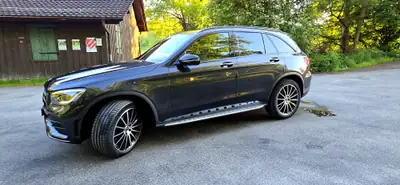 Mercedes-Benz GLC 300 e AMG Line Plus — Hybride rechargeable, 55 000 km, équipement premium — Außenansicht