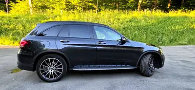 Mercedes-Benz GLC 300 e AMG Line Plus — Hybride rechargeable, 55 000 km, équipement premium — Innenraum