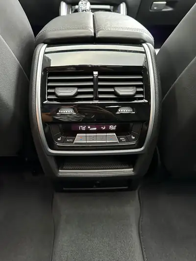 BMW X6 M50d 2020 — SUV coupé premium, 400 ch diesel, équipement complet — Miniature 18