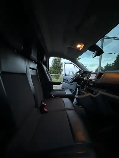 Citroën Jumpy 2020 — Utilitaire fiable diesel, 185'000 km, sans sinistre — Innenraum