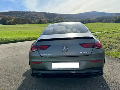 Mercedes-AMG CLA 45 S 4Matic+ — Berline sportive 422 ch, équipement complet — arrière