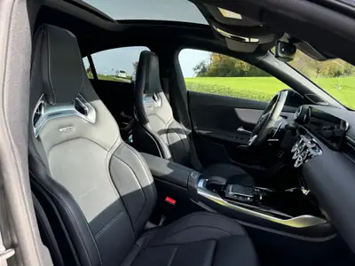 Mercedes-AMG CLA 45 S 4Matic+ — Berline sportive 422 ch, équipement complet — Miniature 7