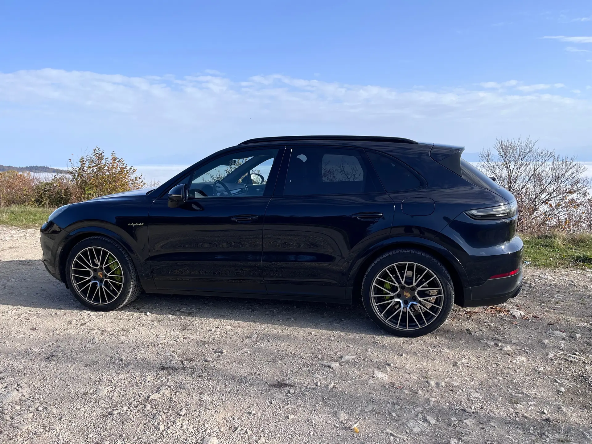 Porsche Cayenne E-Hybrid — SUV rechargeable haute performance, 130'000 km, sans accident