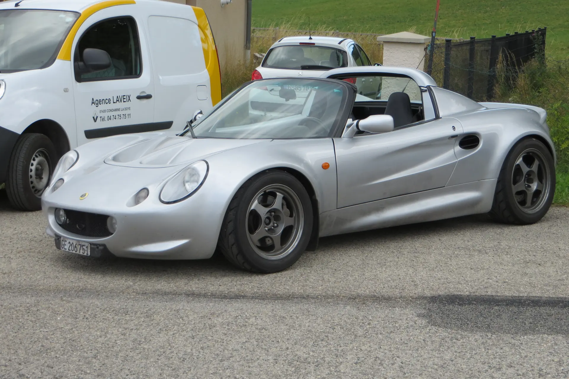 Lotus Elise MK1 1999 — Roadster légendaire, conduite à gauche originale