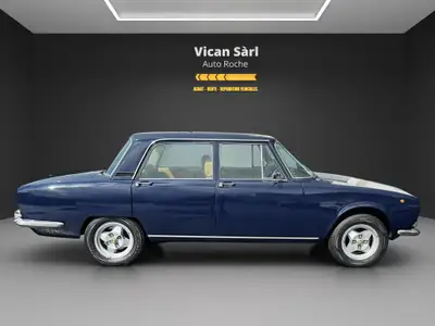 Alfa Romeo Berlina 2000 1975 — Berline italienne d'exception, restaurée en Suisse — interior