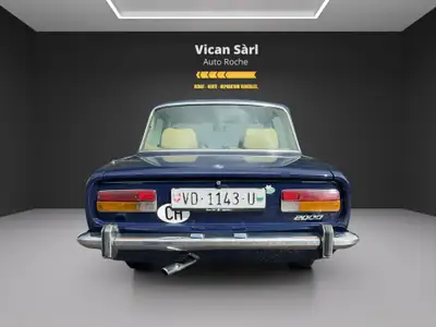 Alfa Romeo Berlina 2000 1975 — Berline italienne d'exception, restaurée en Suisse — Thumbnail 8