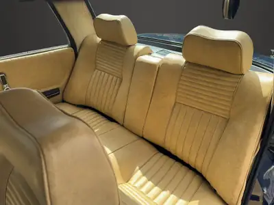 Alfa Romeo Berlina 2000 1975 — Berline italienne d'exception, restaurée en Suisse — Thumbnail 15