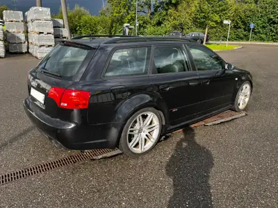 Audi RS4 Avant 4.2 V8 quattro — Break sportif de 420 ch, sans sinistre — rear view