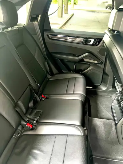 Porsche Cayenne E-Hybrid — SUV sportif hybride rechargeable, 65 000 km seulement — cruscotto