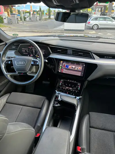 Audi e-tron 50 Sportback — SUV électrique premium, 110'000 km seulement — intérieur