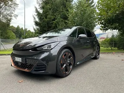 CUPRA Born 77kW e-Boost — SUV électrique urbain, 23'000 km seulement — côté