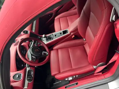 Porsche 718 Boxster GTS 4.0 — Roadster légendaire, moteur atmosphérique 4L, 11'000 km — arrière