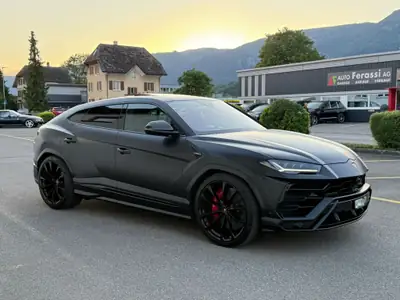 Lamborghini Urus E-Gear — Le SUV de luxe ultra-performant, 43 500 km seulement — détail