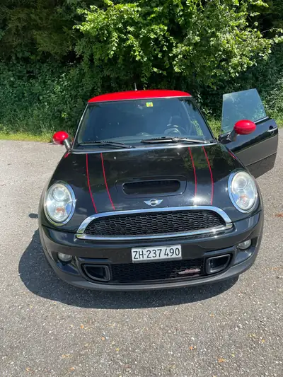 MINI Cooper Works 211 ch — Sportive urbaine dynamique, 160'000 km, garantie fiabilité — rear view