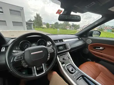Land Rover Range Rover Evoque 2.2 SD4 — Luxe compact 4x4, 65'000 km seulement — détail