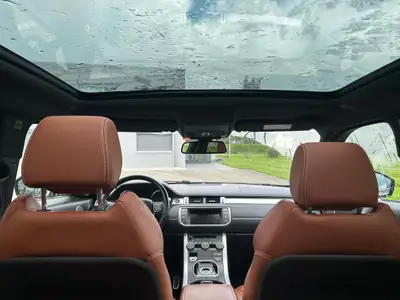 Land Rover Range Rover Evoque 2.2 SD4 — Luxe compact 4x4, 65'000 km seulement — Miniature 8