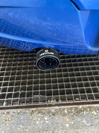 BMW M135 Coupé 320 ch — Sportive compacte performante, tout-terrain et bien équipée — détail