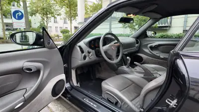 Porsche 911 Carrera Cabrio 2003 — Roadster mythique, entretien impeccable, sans accident — Miniature 7
