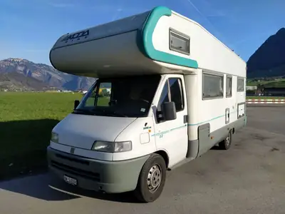 FIAT Ducato Wohnmobil 1997 — Camping-car diesel robuste, kilométrage modéré — interni