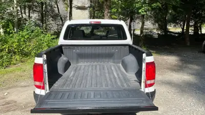 VW Amarok 2.0 BiTDI Trendline 4Motion — Pick-up robuste avec suspension Offroad et chauffage intégré — Miniatura 7