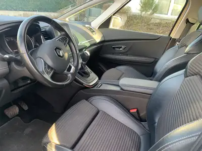 Renault Grand Scénic 1.3 Turbo Intens EDC — 7 places, consommation maîtrisée, 51 000 km — tableau de bord