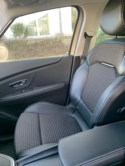 Renault Grand Scénic 1.3 Turbo Intens EDC — 7 places, consommation maîtrisée, 51 000 km — Miniature 8