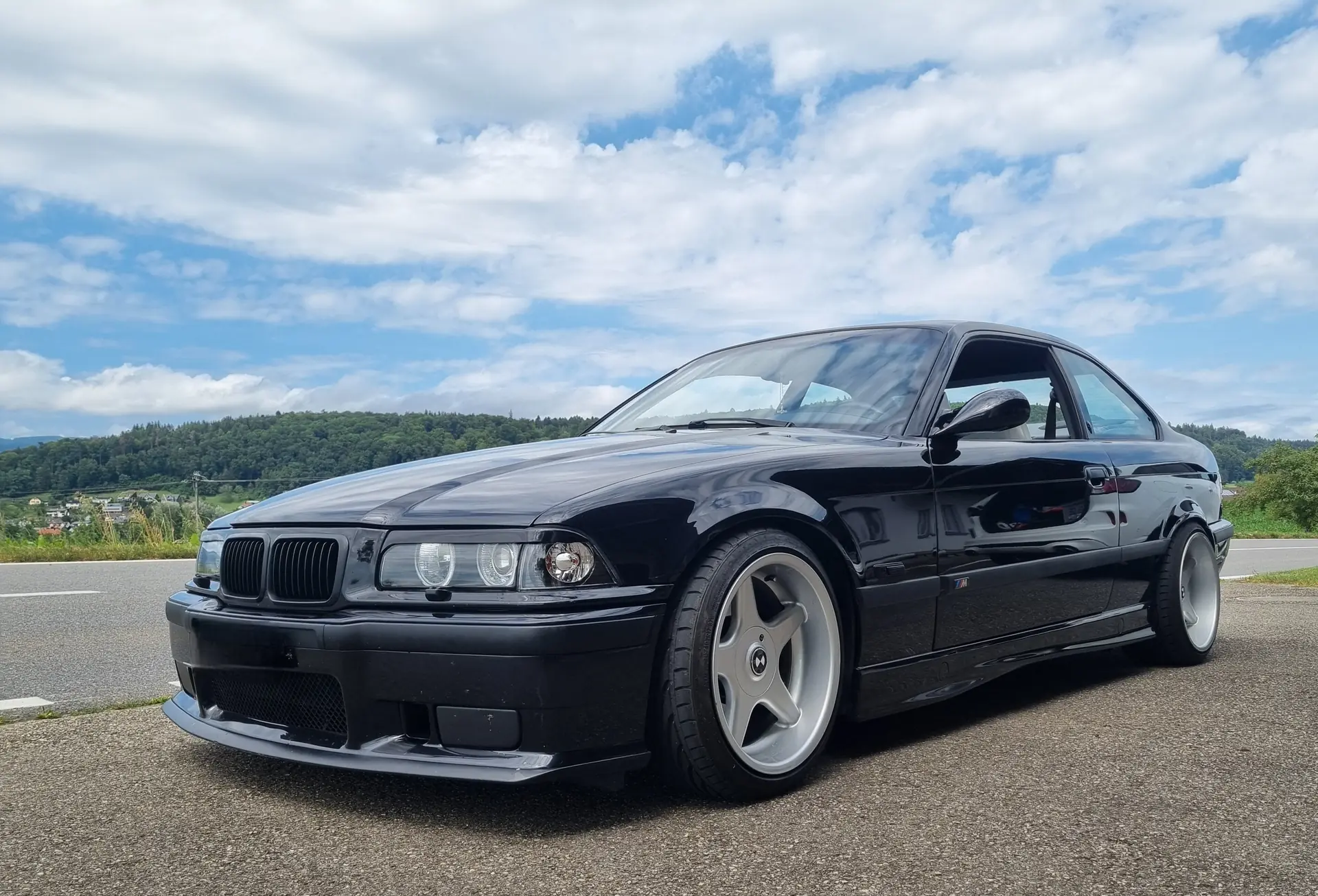 BMW M3 E36 Coupé 1996 — Icône sportive des années 90, 321 ch purs — vue extérieure