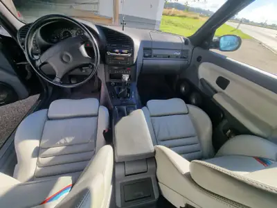 BMW M3 E36 Coupé 1996 — Icône sportive des années 90, 321 ch purs — intérieur