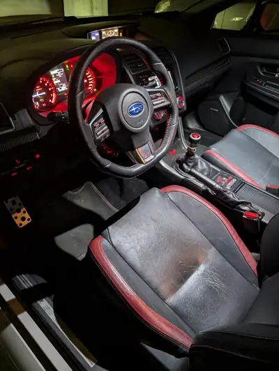 Subaru WRX STI Luxury 2014 — Berline sportive turbo 4WD, échappement Invidia Q300 — Thumbnail 8