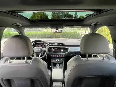 Audi Q3 45 TFSI e S line — SUV hybride rechargeable, 26'000 km seulement — Miniature 7