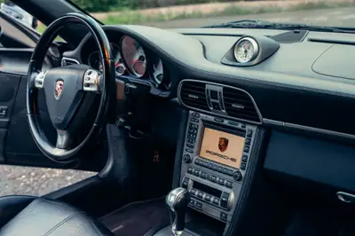 Porsche 911 Turbo 997.1 — Légende sportive, moteur Mezger mythique, sans accident — Thumbnail 17
