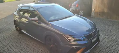 SEAT Leon 2.0 TSI Cupra R DSG — 300 ch, édition limitée, véhicule d'été impeccable — Thumbnail 12