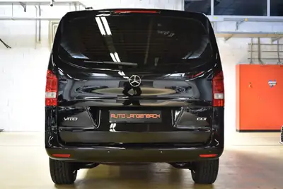 Mercedes-Benz Vito 114 BlueTEC — Utilitaire Premium All-Black avec châssis surbaissé et faible kilométrage — détail