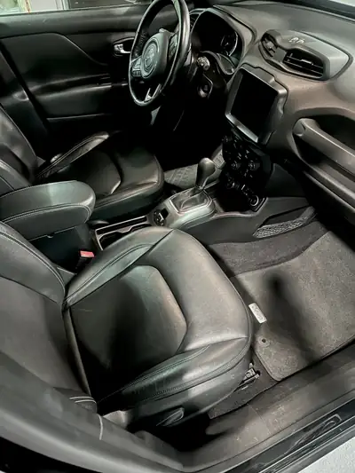 Jeep Renegade 2.0 CRD 140 S AWD — Diesel robuste, transmission automatique, 4x4 polyvalent — dettaglio