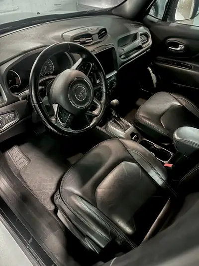 Jeep Renegade 2.0 CRD 140 S AWD — Diesel robuste, transmission automatique, 4x4 polyvalent — cruscotto